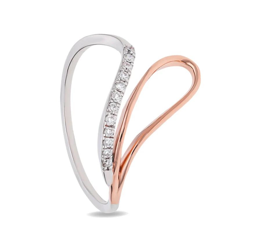 Chic Dual-Tone Prong-Set Diamond Gold Ring